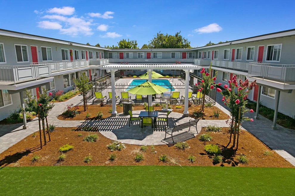 Resort Feel Apartment Upgrade by DPG Pavers And Design - Photo 14
