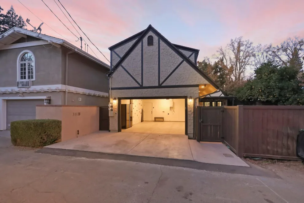 Mansion Park Accessory Dwelling Unit by Hyland Fisher - Architect - Photo 6