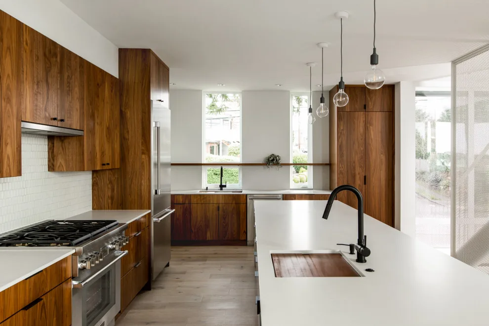 Maple Leaf Home by Click Architects - Photo 16