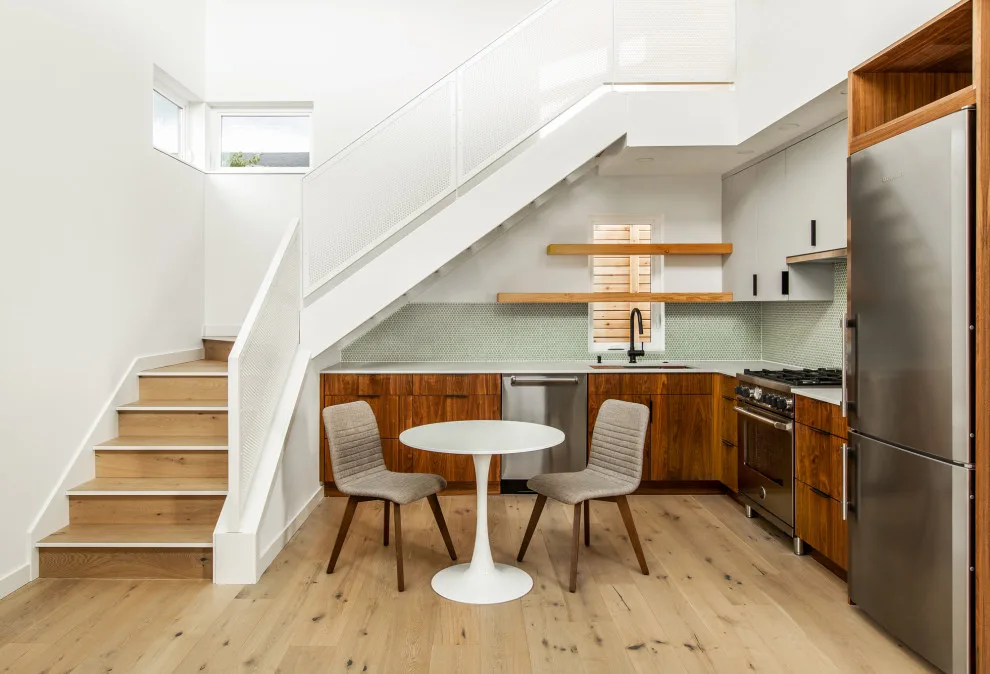 Maple Leaf Home by Click Architects - Photo 15