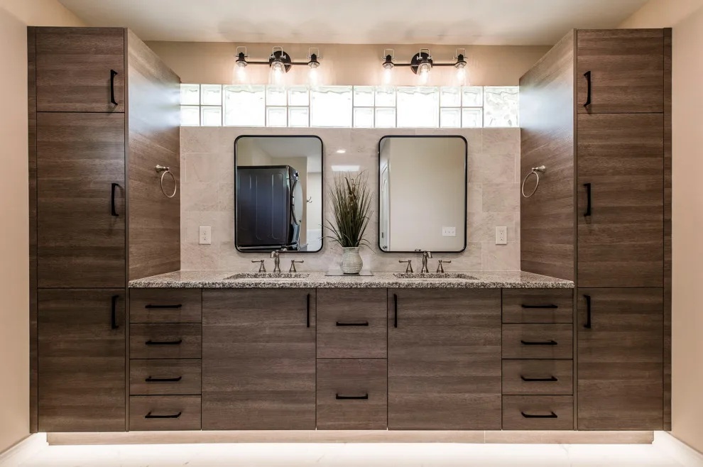 Combined Bathroom and Laundry by Fabl Design - Photo 6