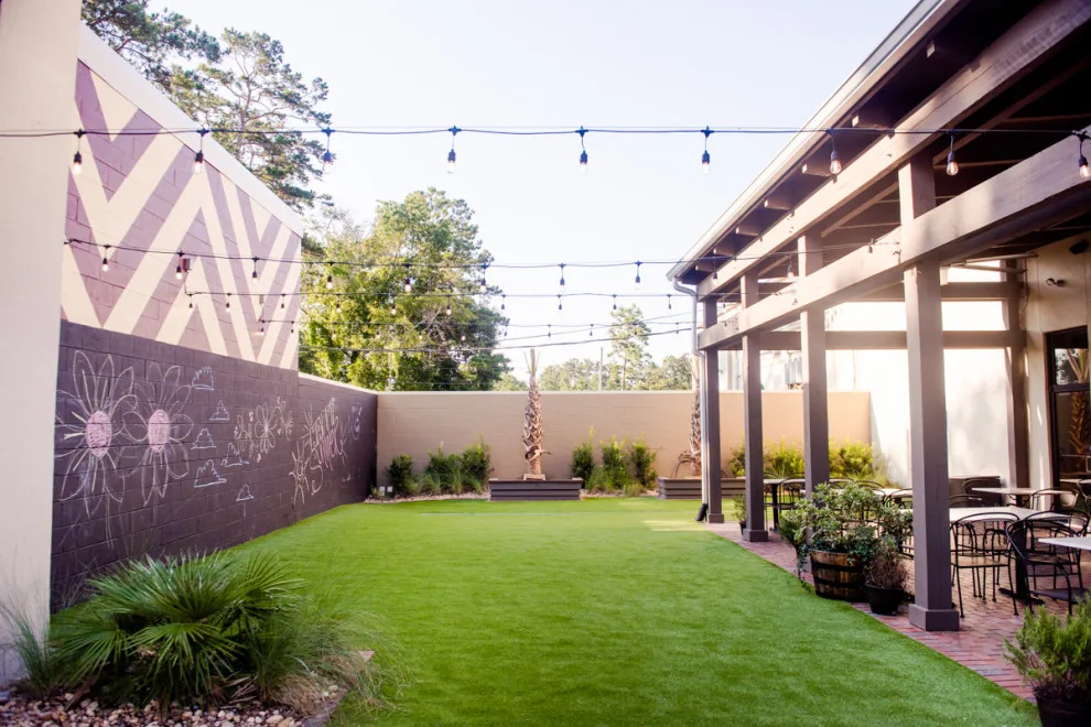 McAlister's Deli Patio by Workshop 131, Inc. - Photo 5
