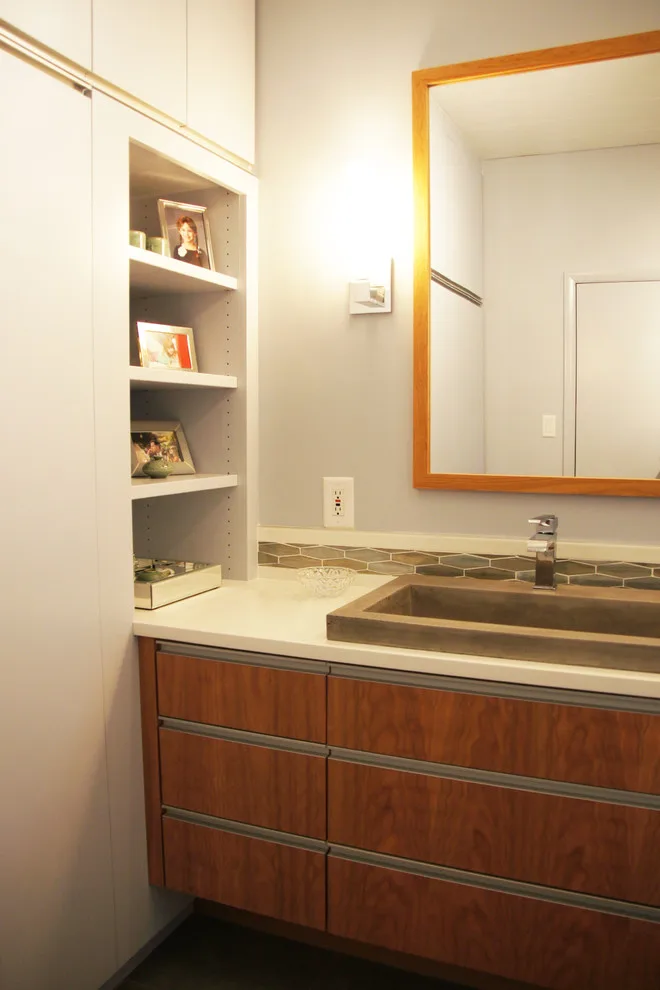 Modern Bathroom Renovation Project by Sophie Piesse Architect, PA - Photo 11