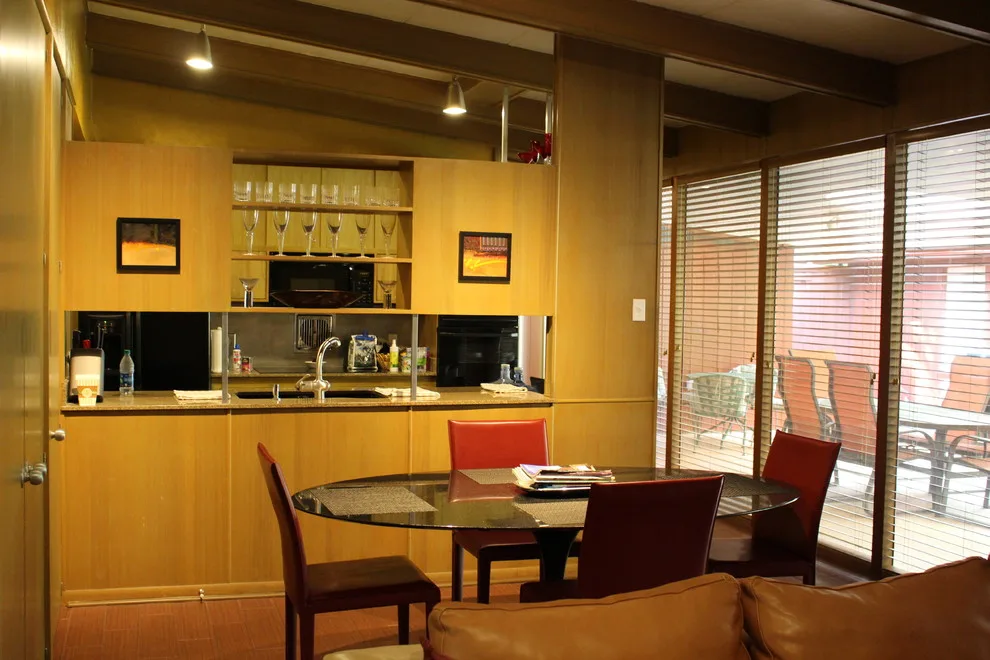 Mid-Century Modern Renovation by Architectural Response, PLLC - Photo 2