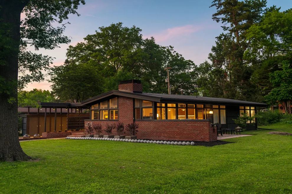 Mid-Century Contemporary Home by Hoke Ley - Photo 3