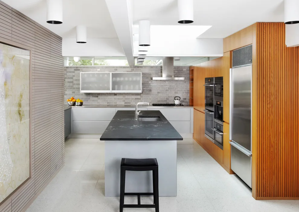 Mid-Century Style by Jodi Gillespie Interior Design - Photo 3