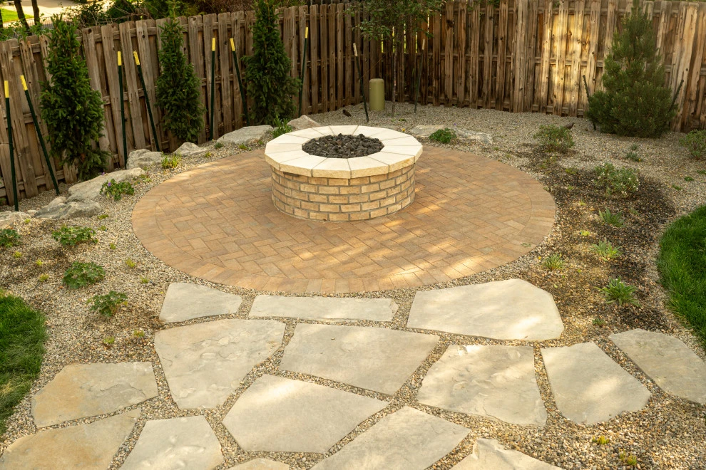 SUBURB SANCTUARY by Duke's Landscape Company - Photo 5