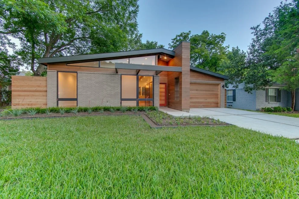 Mid-Century House by Robert Durham Architecture - Photo 4