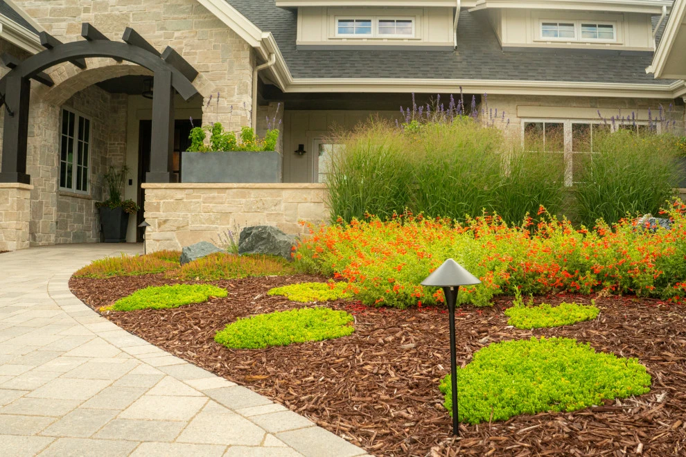 MOUNTAIN CANVAS by Duke's Landscape Company - Photo 2