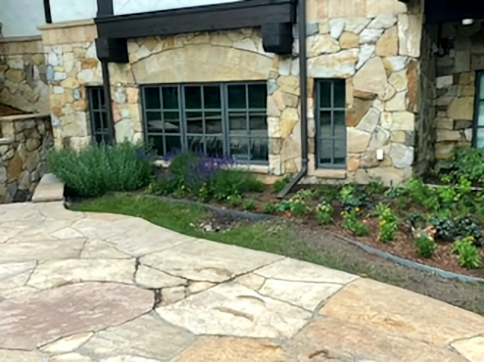 Arrowhead Residence Planting by Earth Songs Gardening - Photo 2