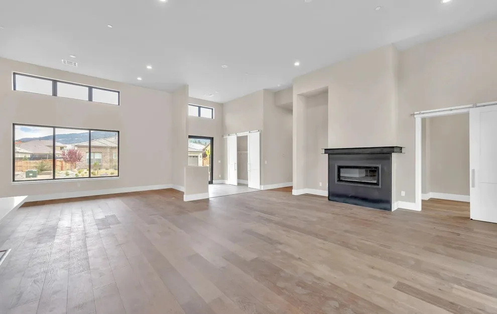 Contemporary Tailored by Element Residential Design Studio LLC - Photo 2
