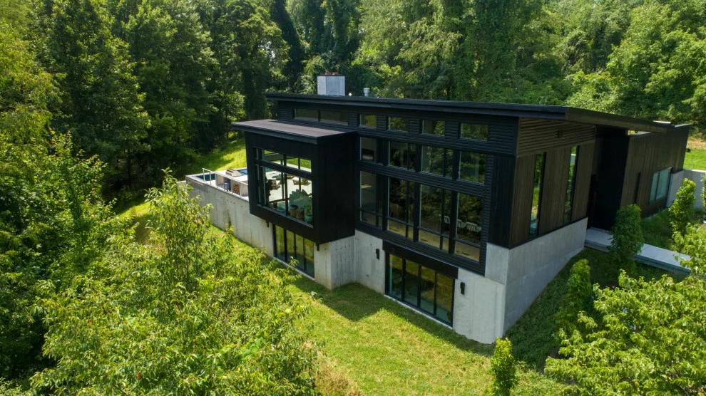 Contemporary Edge Residence - Sewickley, PA by Gaskill Architecture - Photo 2