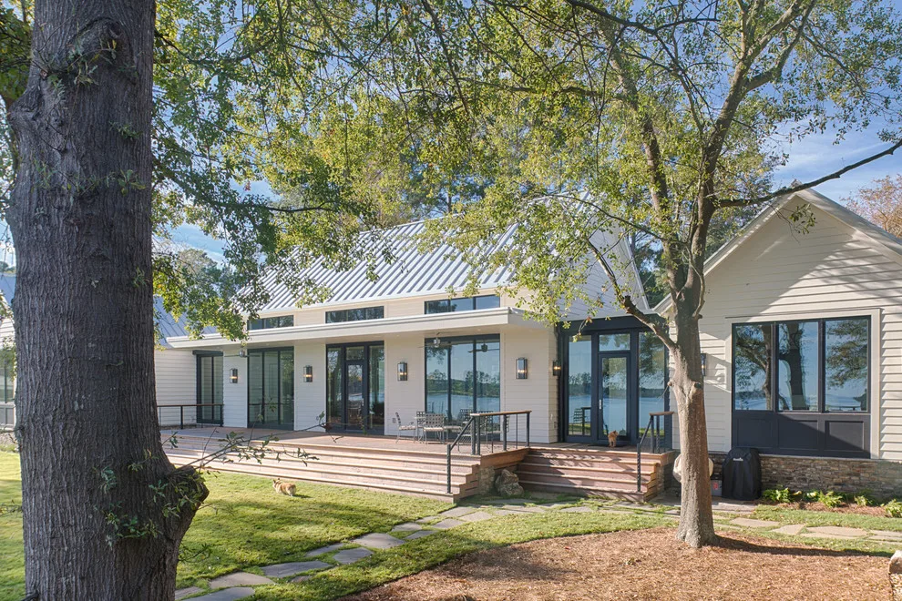 Contemporary Lake Murray Farmhouse by Catalyst Architects, LLC - Photo 7
