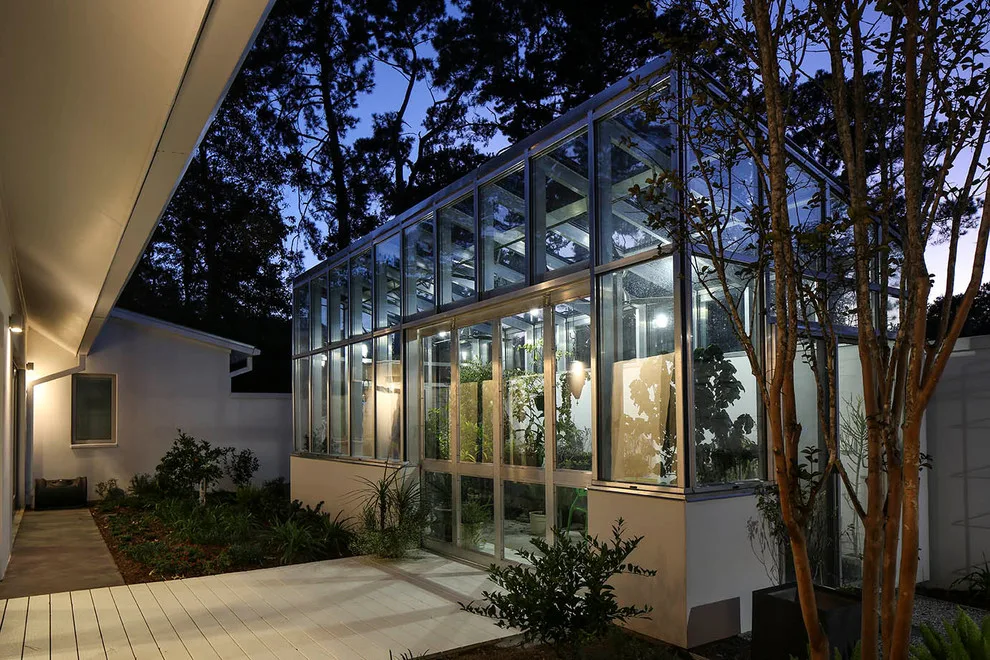 Contemporary Eco-Friendly Residence by Lionel F Bailey AIA Architect LLC - Photo 4