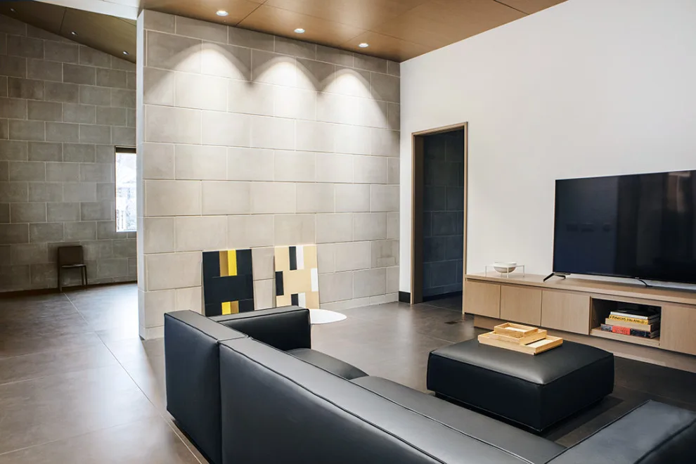 Contemporary Residence by Bower Leet Design - Photo 6
