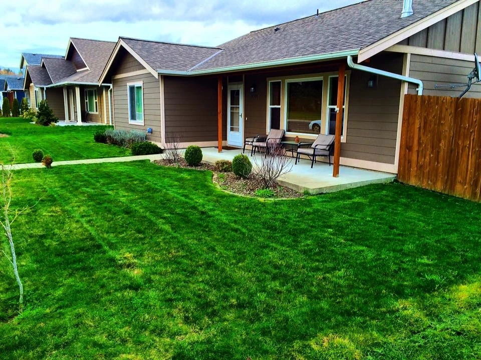 Evergreen Coast Lawn Care - Photo 9
