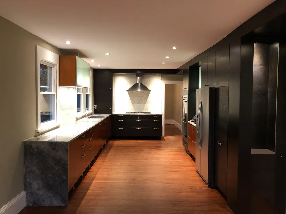 Contemporary Kitchen by Helt - Photo 3