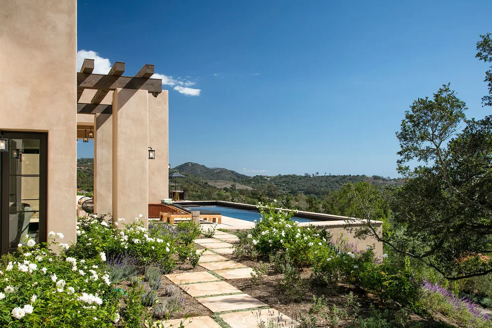 Contemporary Elegance with a Perspective by Tom Meaney Architect, AIA - Photo 9