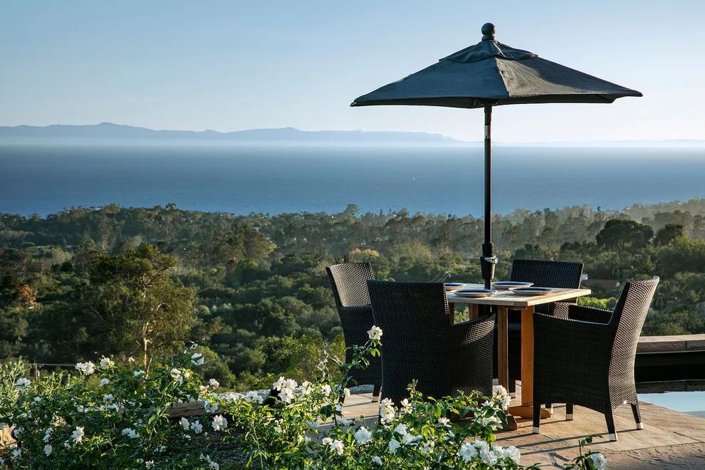 Contemporary Elegance with a Perspective by Tom Meaney Architect, AIA - Photo 6