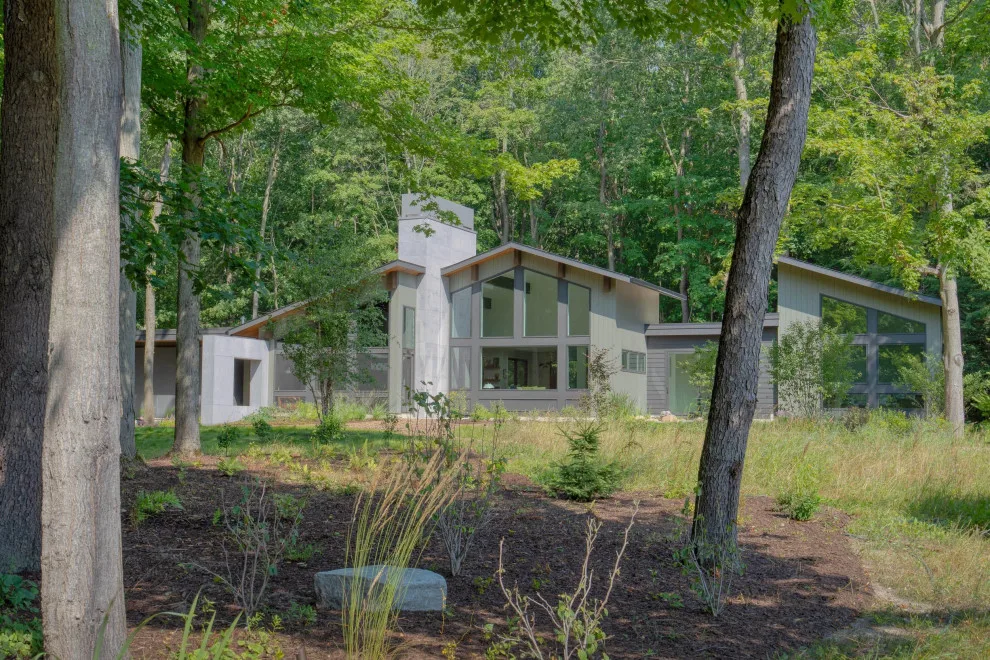 Contemporary Hideaway in the Forest by Via Design - Photo 12