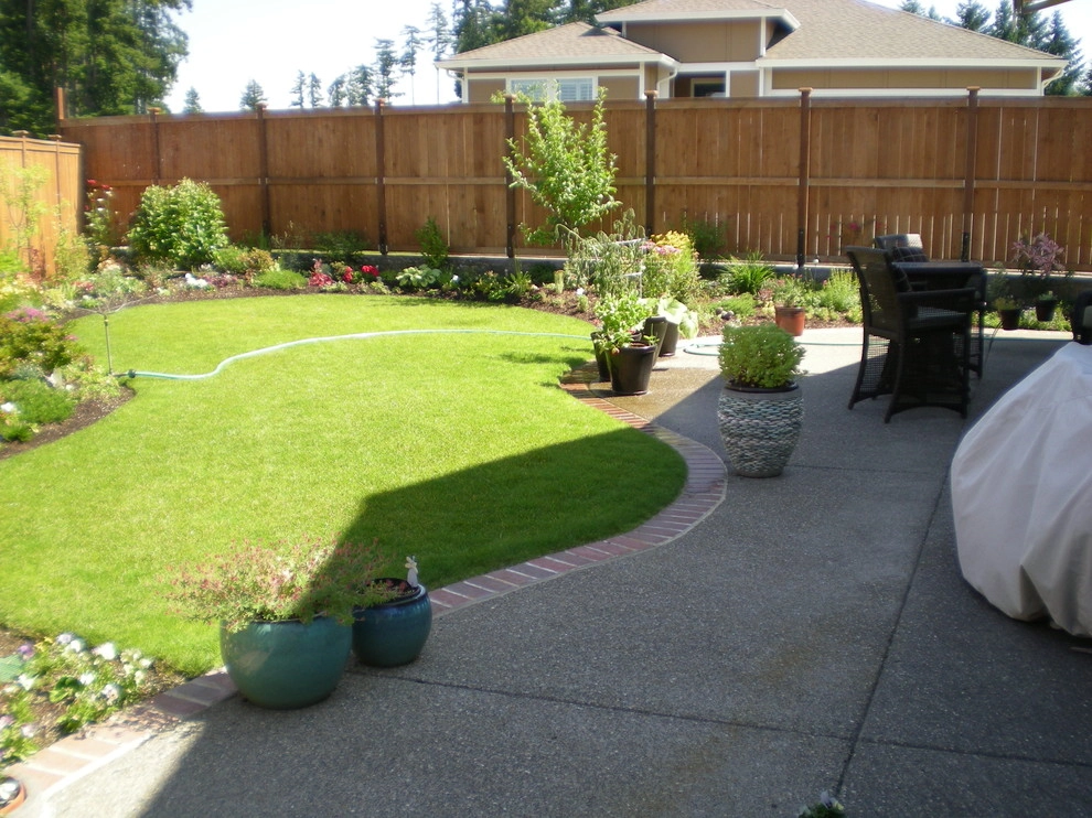 Small backyards by Puget Sound Landscaping, Inc. - Photo 3