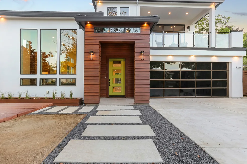 Monterey Avenue Bespoke Residence by California At Home - Photo 17