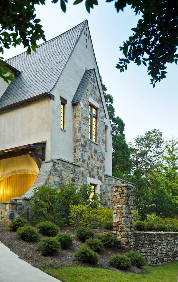 Mountain Brook - Creative Arts and Crafts by Christopher Architecture & Interiors - Photo 5