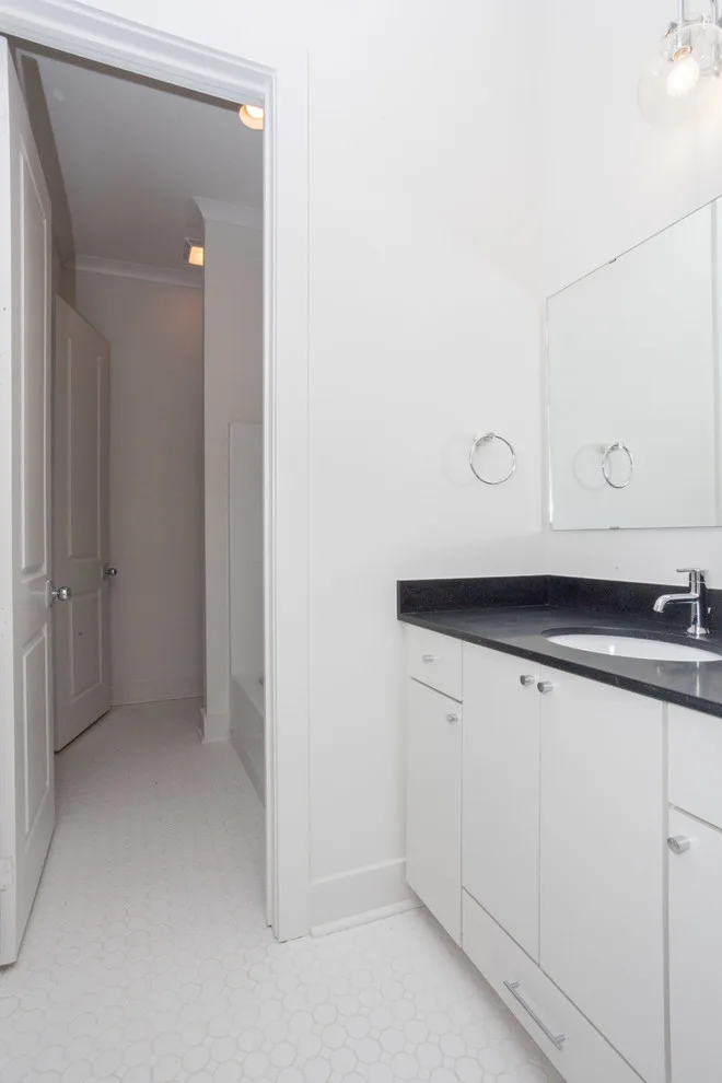 Muir Street by The Front Door / Dwayne Carruth - Photo 5