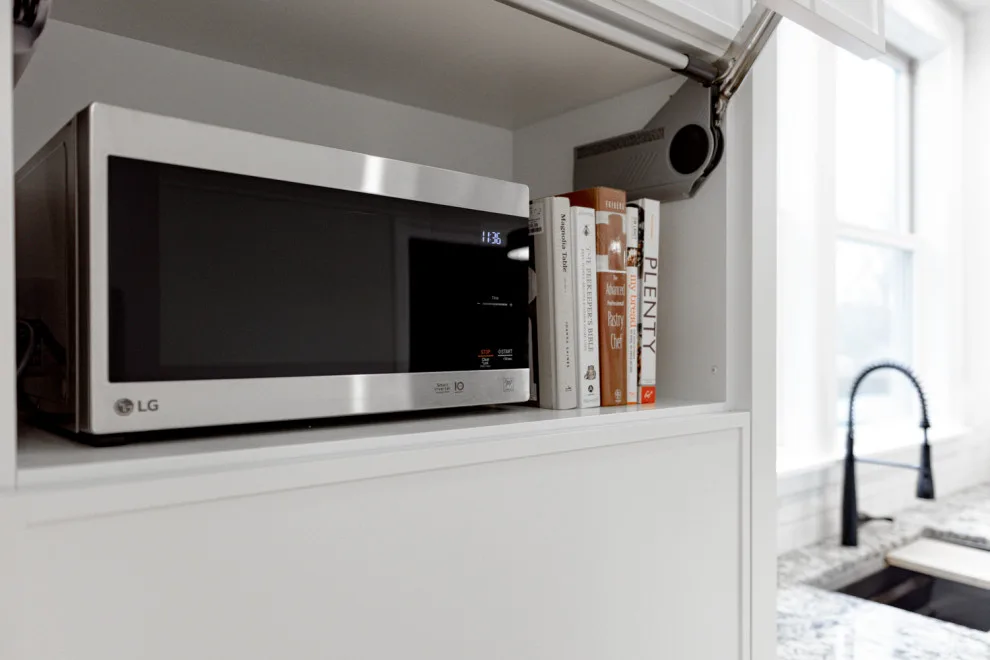 North 6th Avenue by Distinctive Design Studio - Photo 12