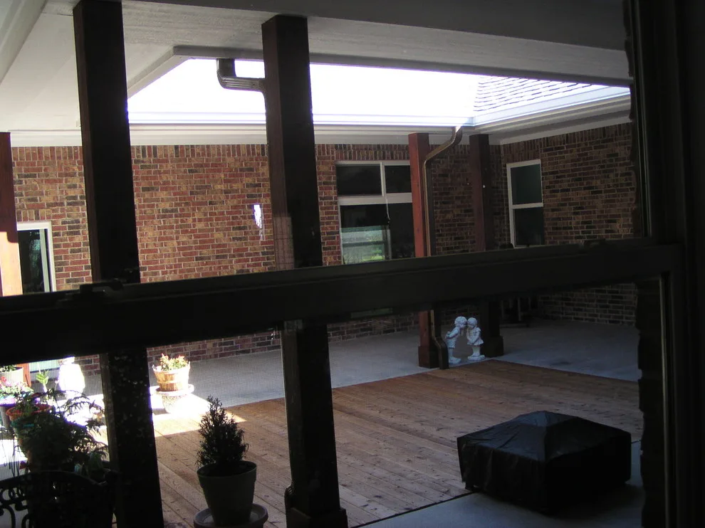Aquatic Center Residence by T.G. I. Vaughn, Architect - Photo 3