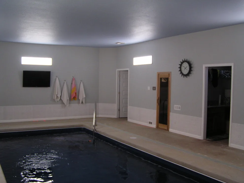 Aquatic Center Residence by T.G. I. Vaughn, Architect - Photo 16