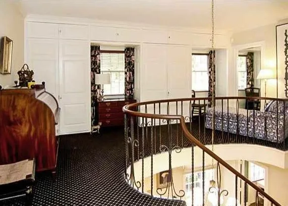 Neoclassicism by Denis Littrell And Associates - Photo 3