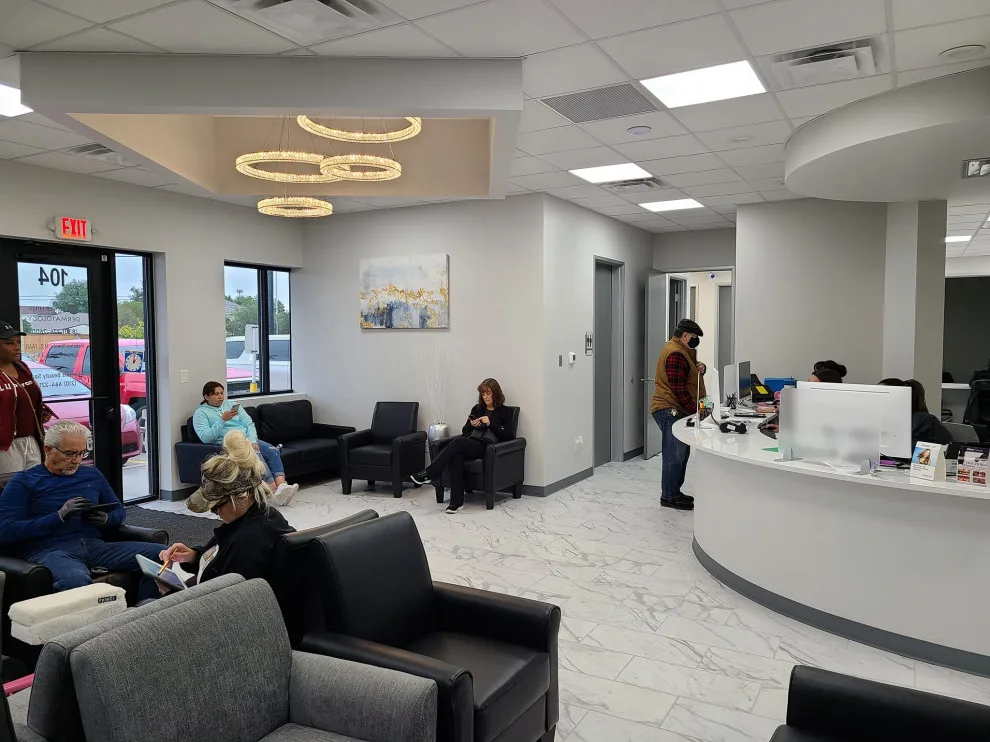 San Antonio Dermatology Clinic Renovation by Franklin & Zaldivar Architecture And Planning - Photo 6