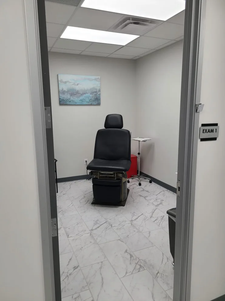 San Antonio Dermatology Clinic Renovation by Franklin & Zaldivar Architecture And Planning - Photo 21