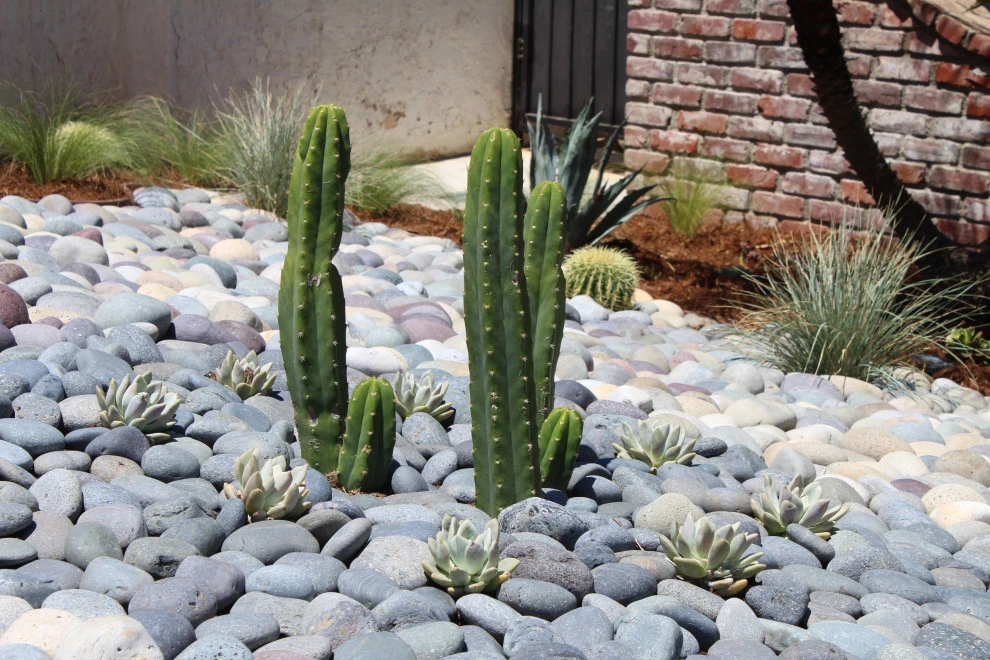 Low-Maintenance Landscape Elements by Flores Artscape, Inc. - Photo 23