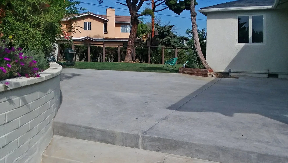 Concrete in Landscaping by Flores Artscape, Inc. - Photo 2