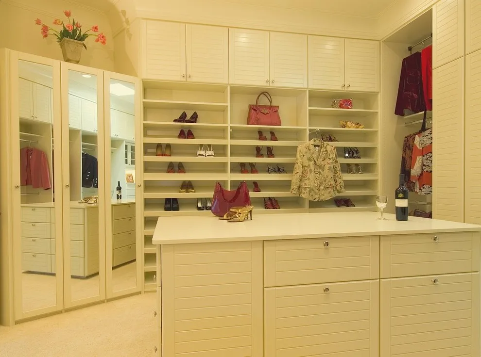 Malka's Wardrobes by Malka Sabroe-JoHanson - Photo 11