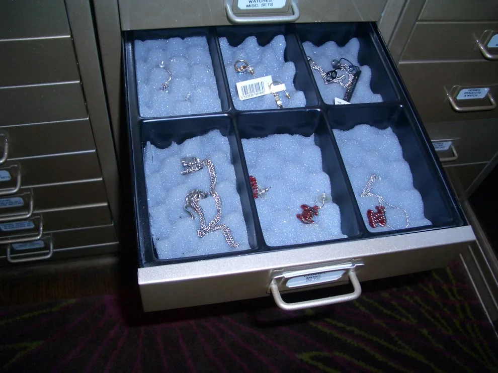 Wardrobe Management by Custom Spaces, Inc. - Photo 3