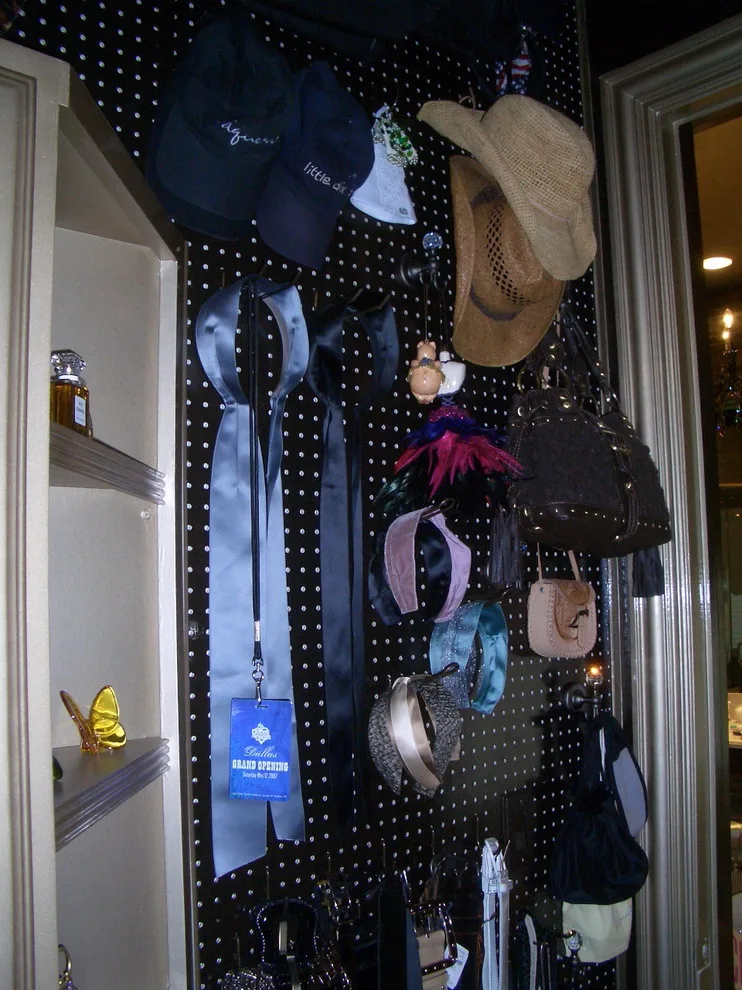 Wardrobe Management by Custom Spaces, Inc. - Photo 16
