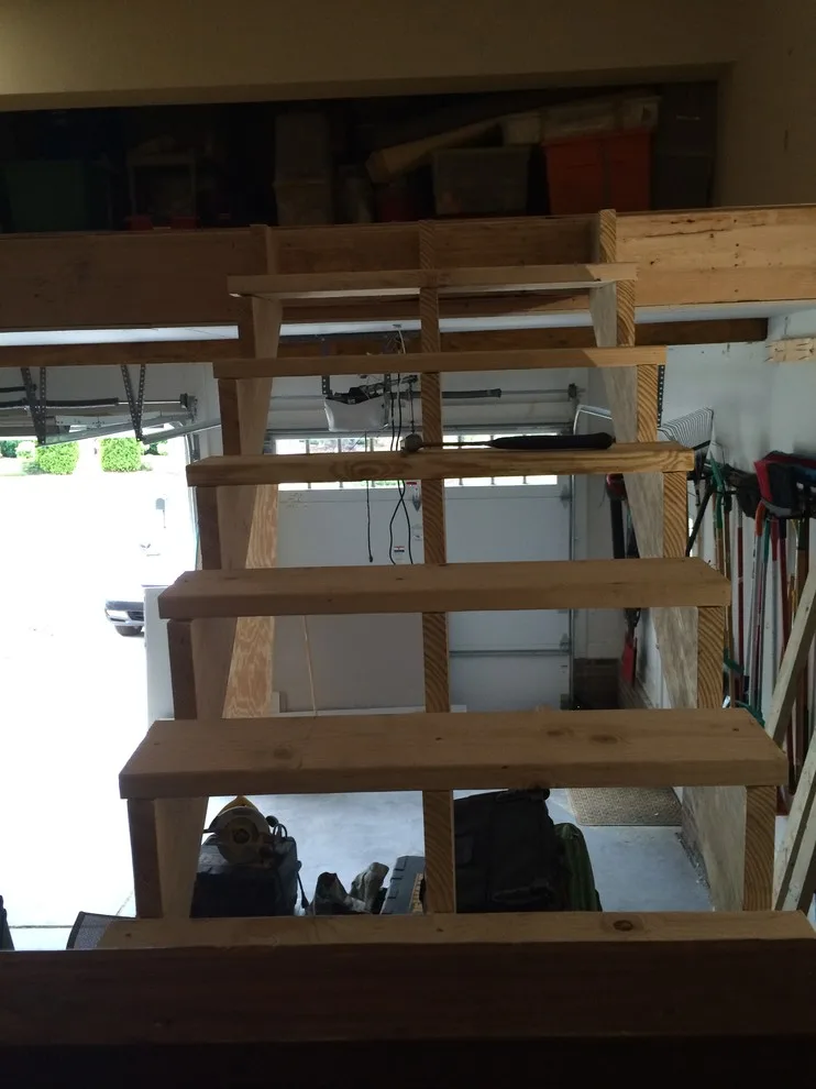 Order In The House - Photo 12