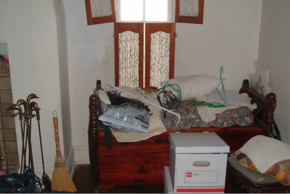 Clear Your Space East - Photo 5