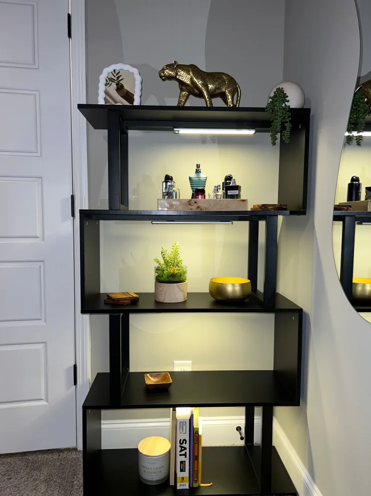 Dez's Style by Calming Home By Venus, LLC - Photo 4