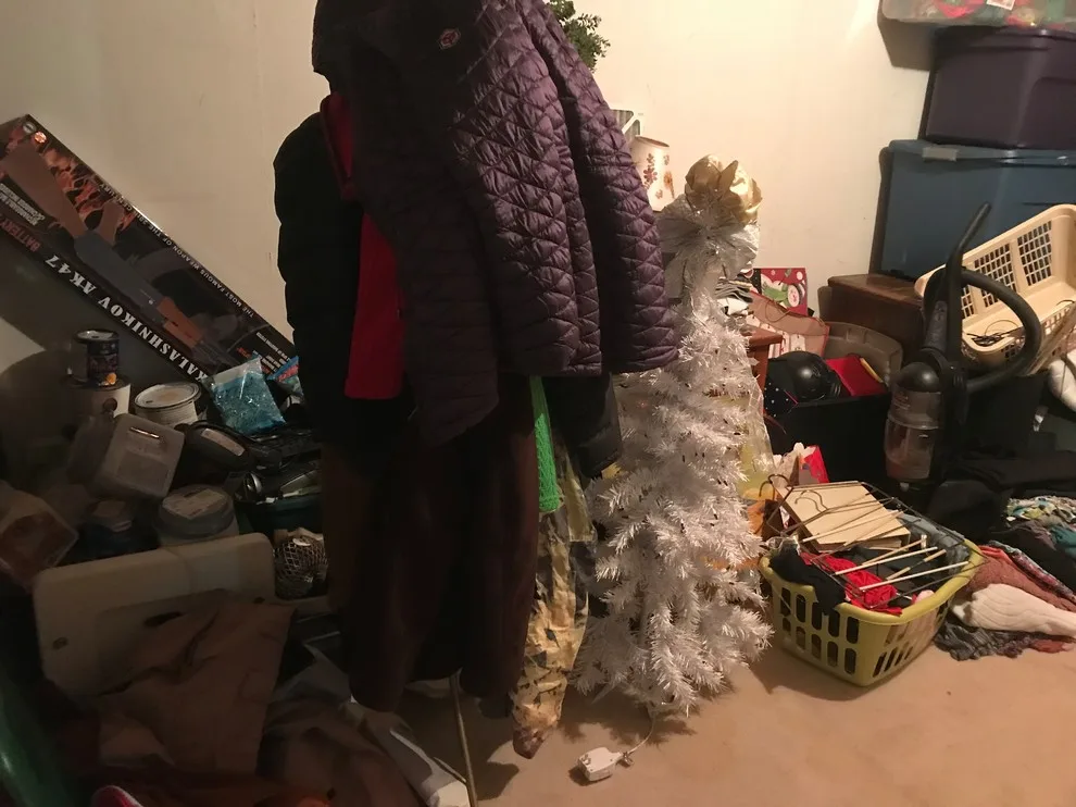 Clutter Crazy - Photo 9
