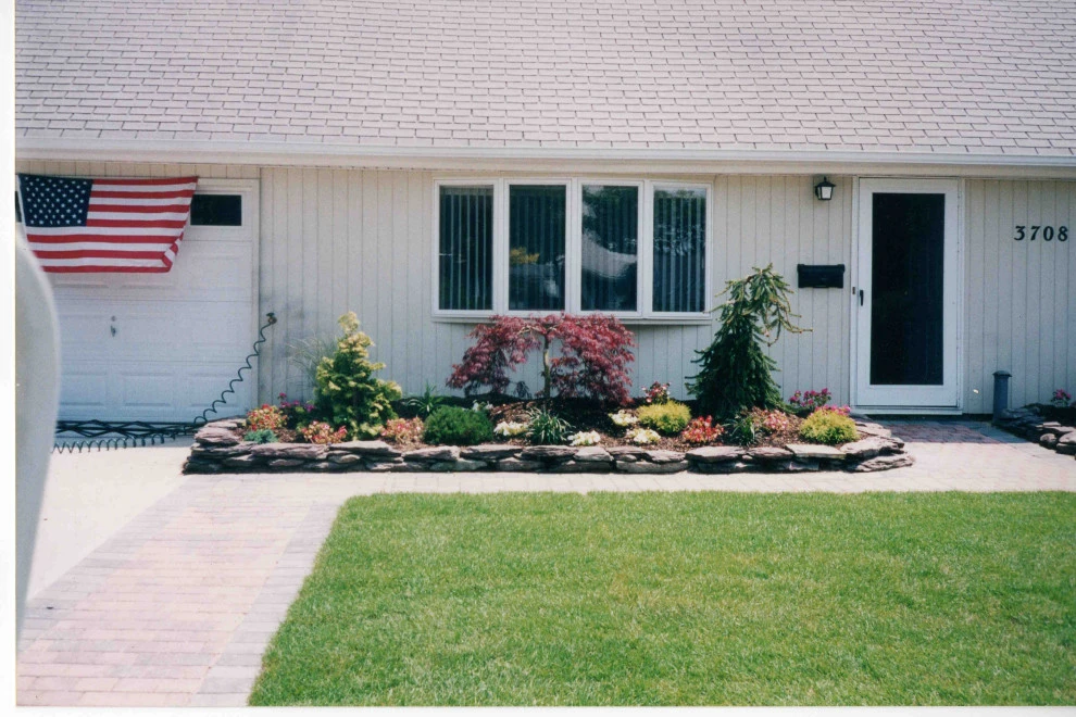 Curb Appeal with color by Joseph Matthew Landscape Inc Design & Build - Photo 2