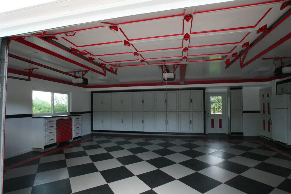 Luxury Garage and Showroom by Closet Solutions - Photo 2