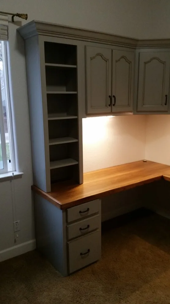 Remote Workspace by The Pine Shop - Photo 2