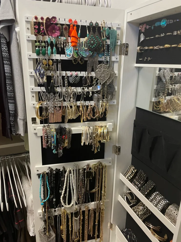 Jewelry Arrangement by Order In Your Court - Photo 10