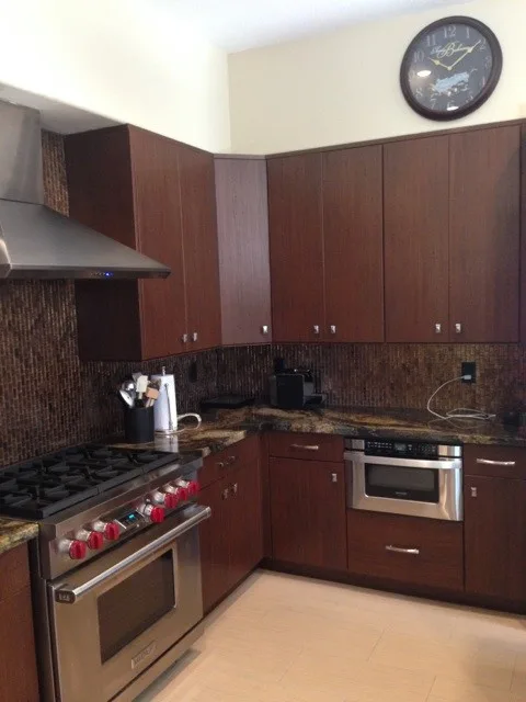 Kitchen and Wall Installations by Jeane Perantoni - Photo 8