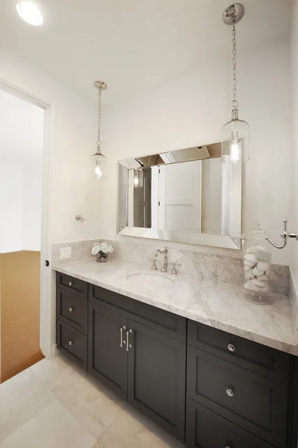 Kitchen and Wall Installations by Jeane Perantoni - Photo 18