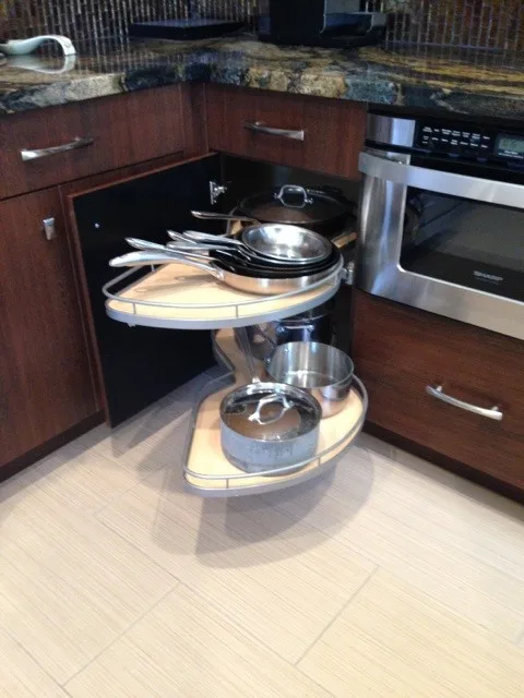 Kitchen and Wall Installations by Jeane Perantoni - Photo 13